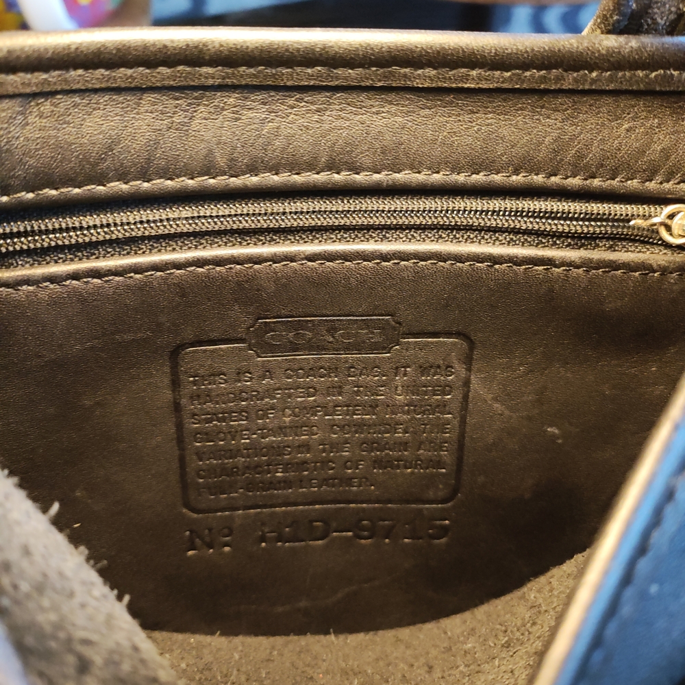 Vintage Coach Black Leather Shoulder / Crossbody Bag - Picture 6 of 13